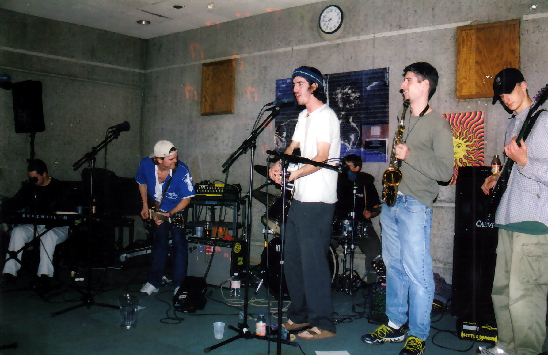 Tave Hu College Band